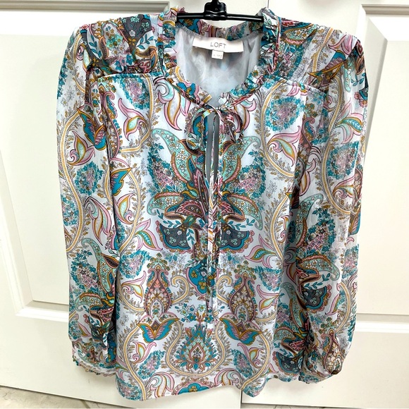 Loft Long Sleeve Blue White Pink Paisley Tie Neck Ruffle Boho Lined Blouse Top - Picture 1 of 10